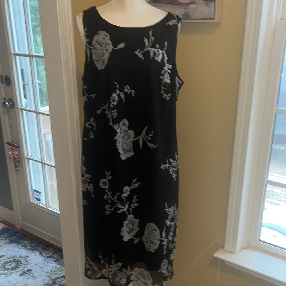 Connected Apparel Black and White Sheath Dress Sleeveless, Size 18W